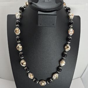 Elegant Black and Gold Beaded Necklace